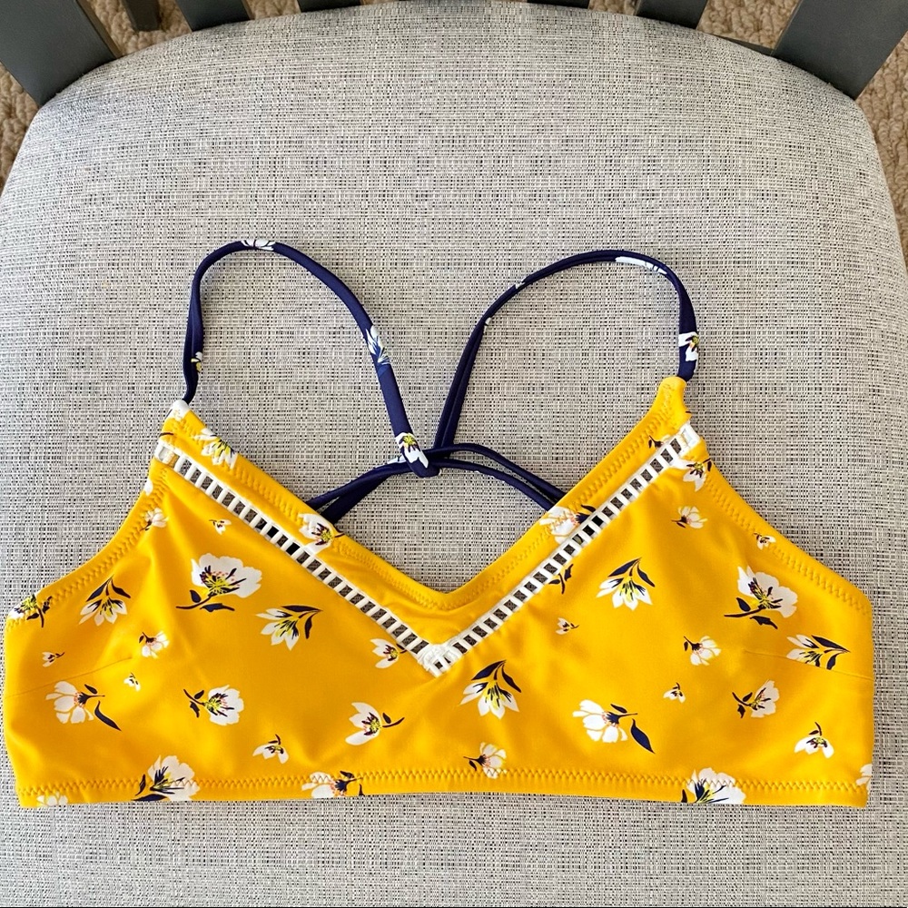 Cupshe Yellow Floral Bikini Top